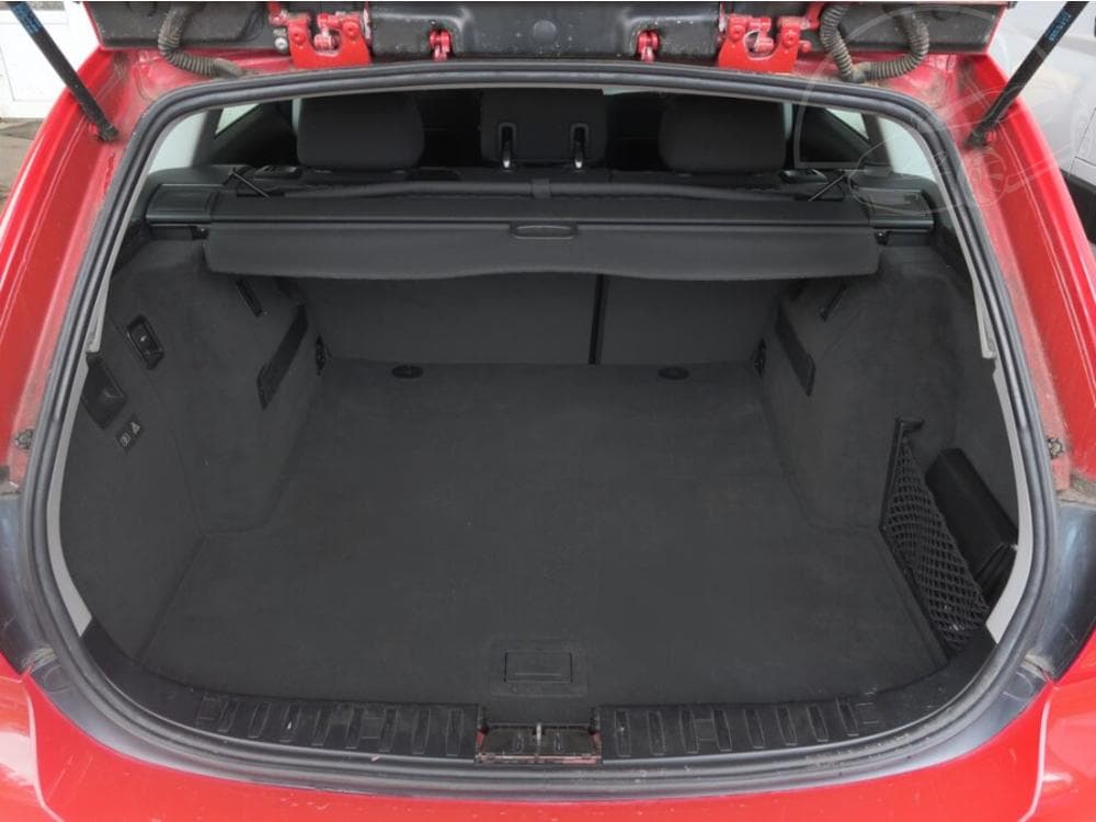 2009 BMW 3-SERIES - 25