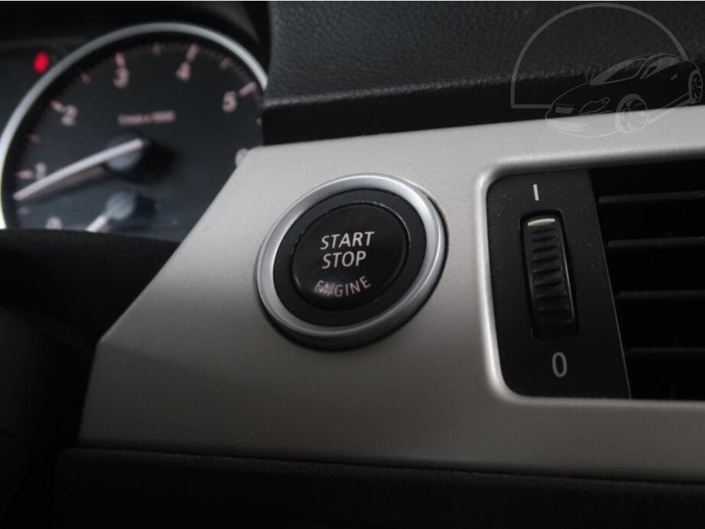 2009 BMW 3-SERIES - 27