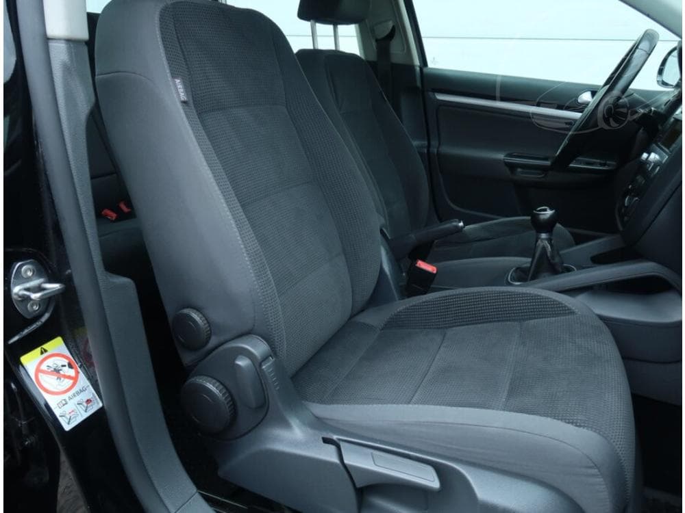 2008 Volkswagen GOLF - 9