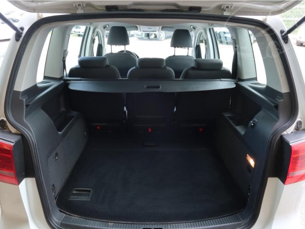 2015 Volkswagen TOURAN - 27