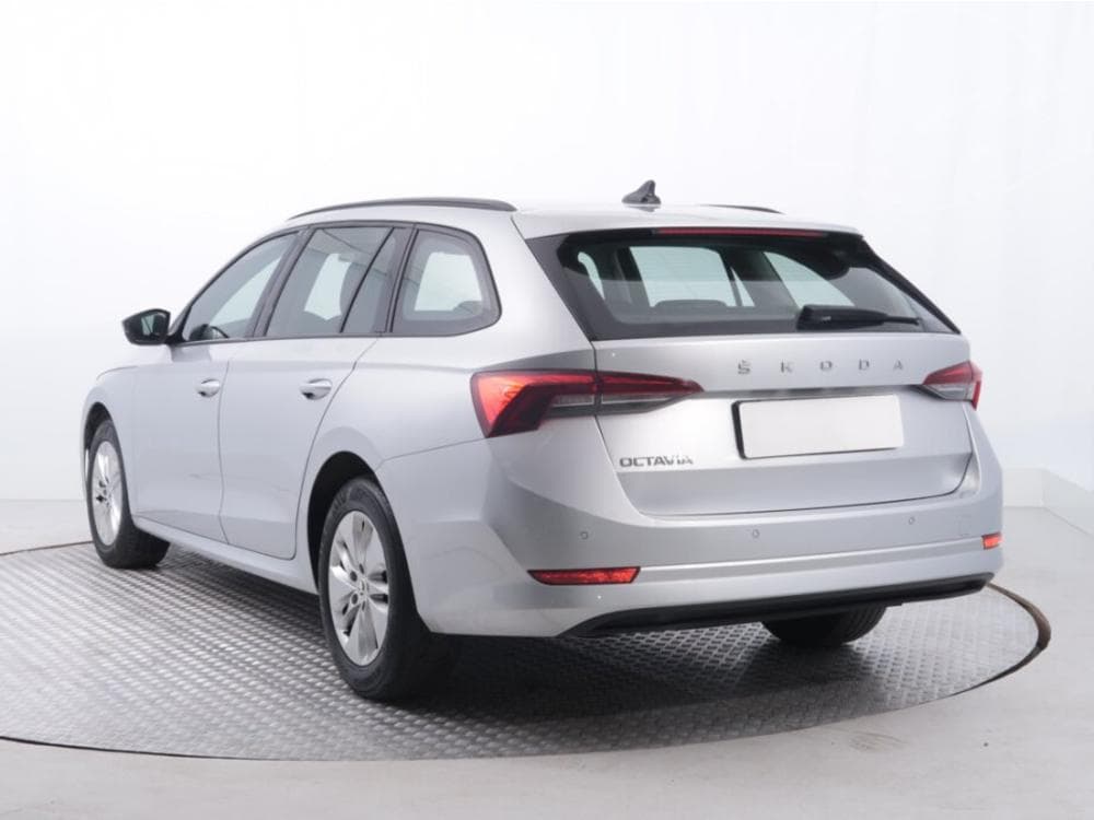 2021 Škoda OCTAVIA - 4