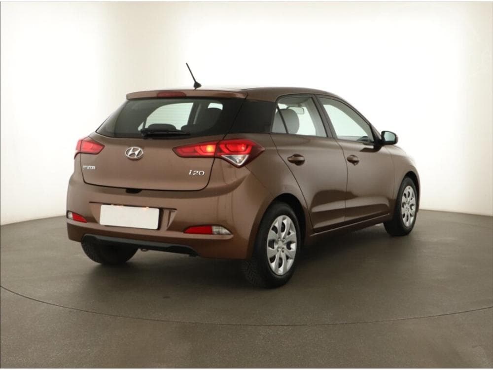 2016 Hyundai i20 - 9