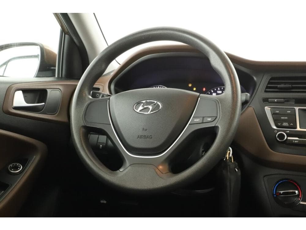 2016 Hyundai i20 - 15