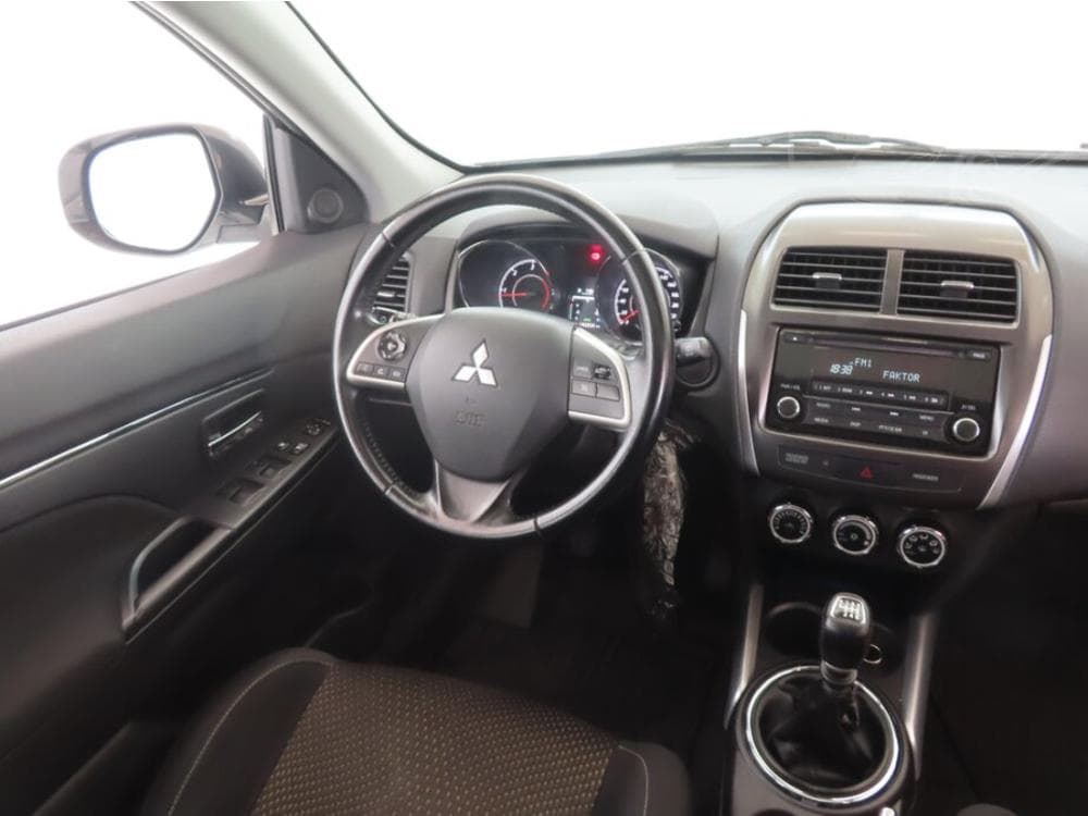 2014 Mitsubishi ASX - 7