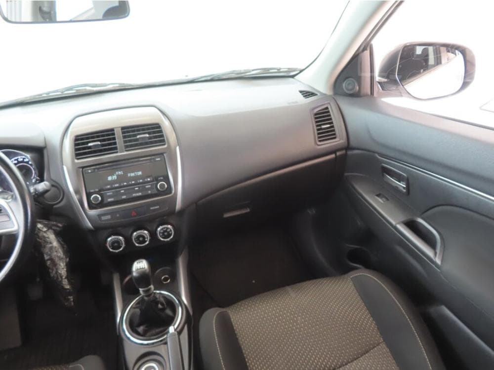 2014 Mitsubishi ASX - 8