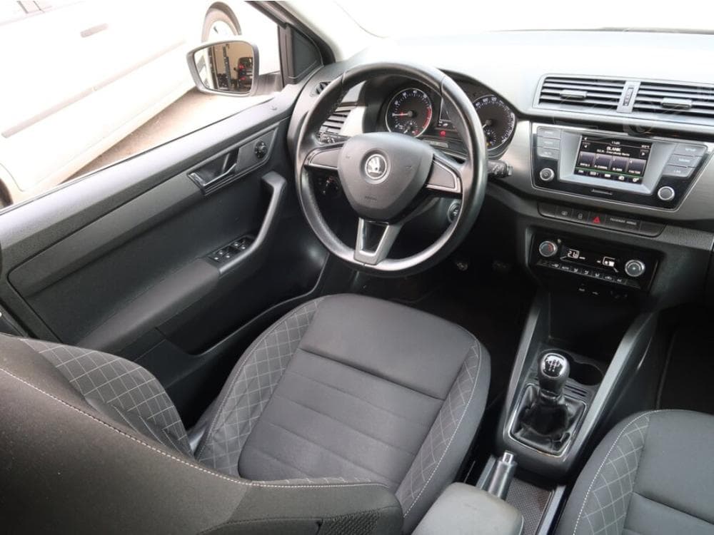 2016 Škoda FABIA - 13