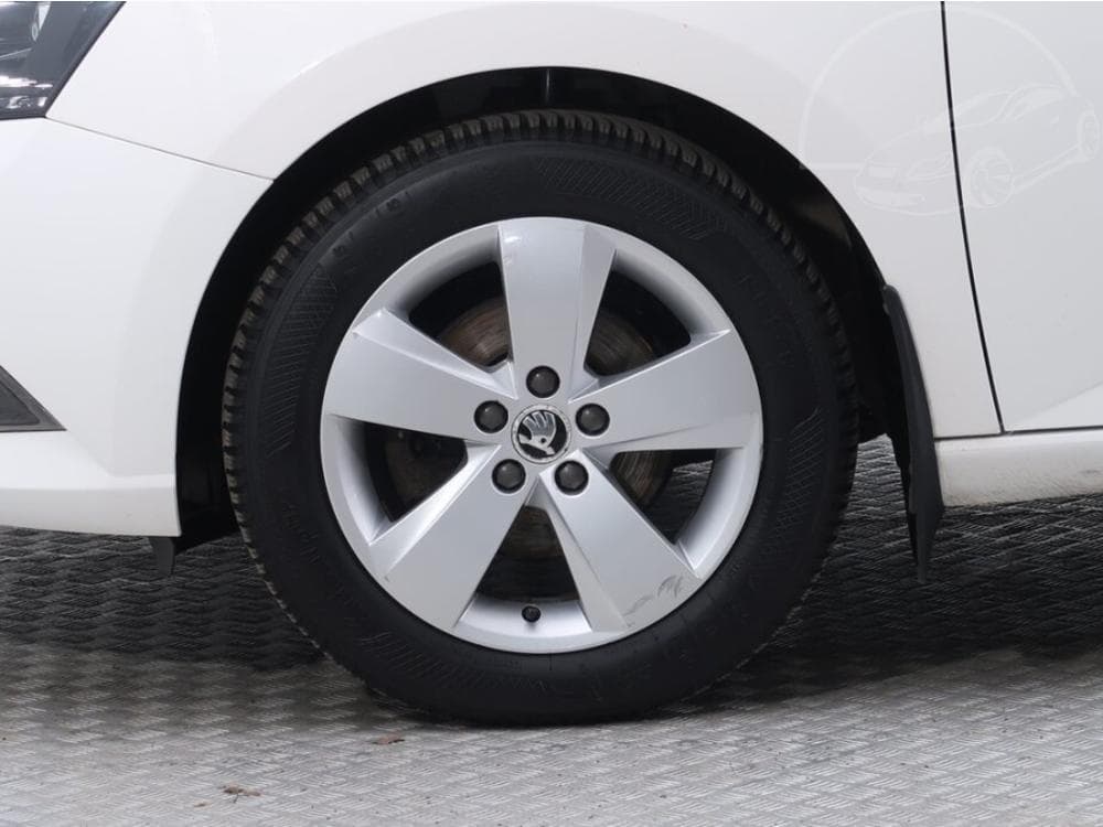 2016 Škoda FABIA - 29