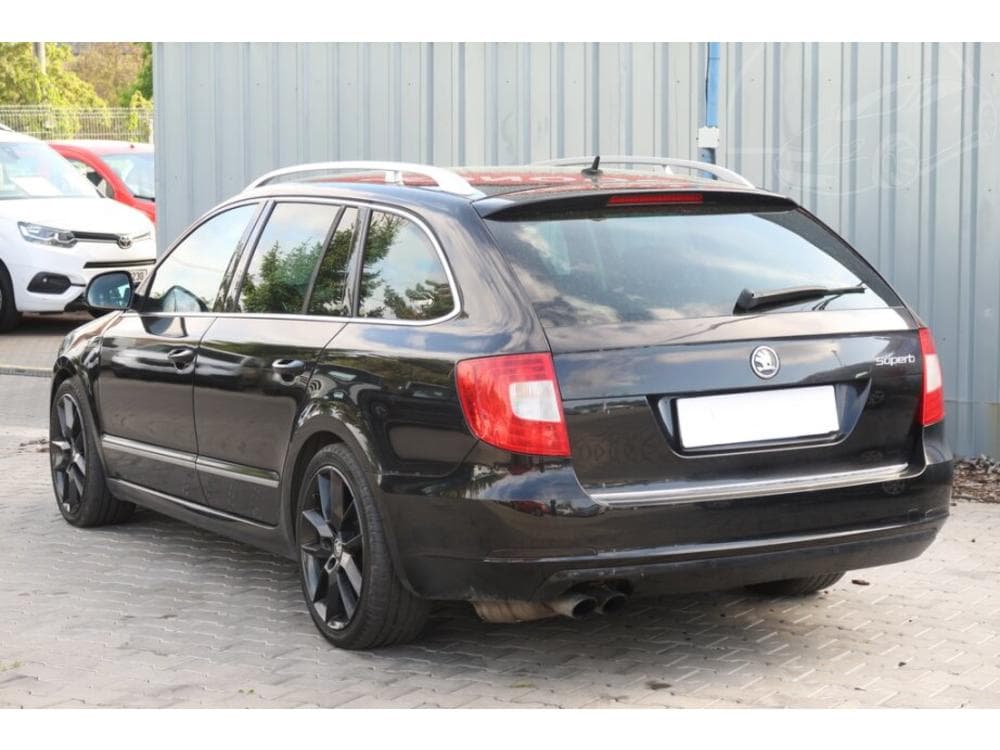 2010 Škoda SUPERB - 4