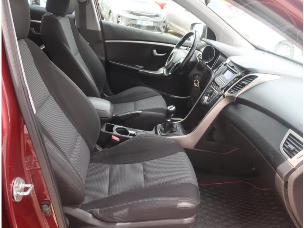 2016 Hyundai i30 - 17