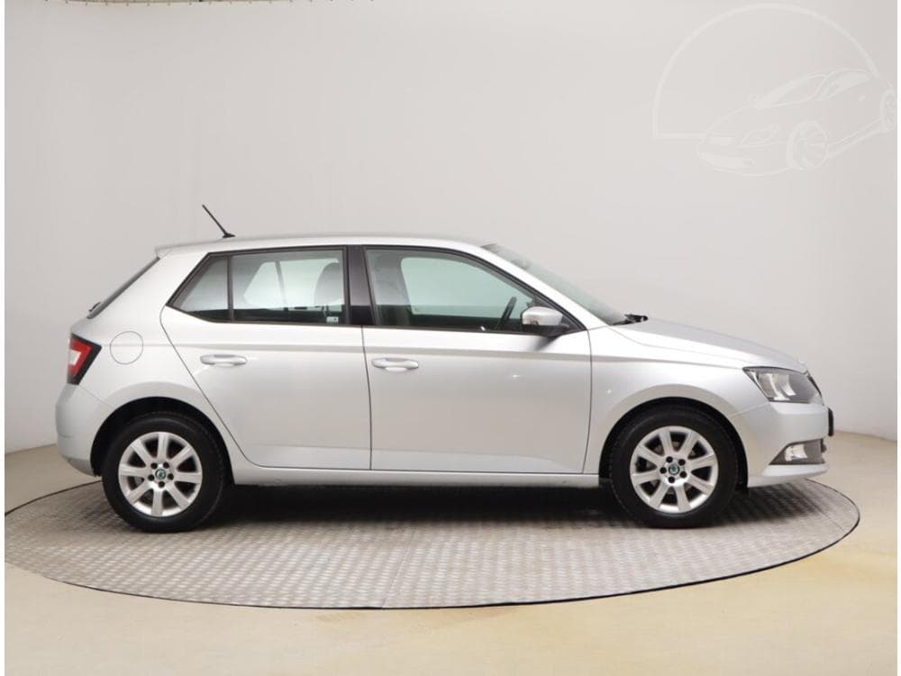 2015 Škoda FABIA - 11