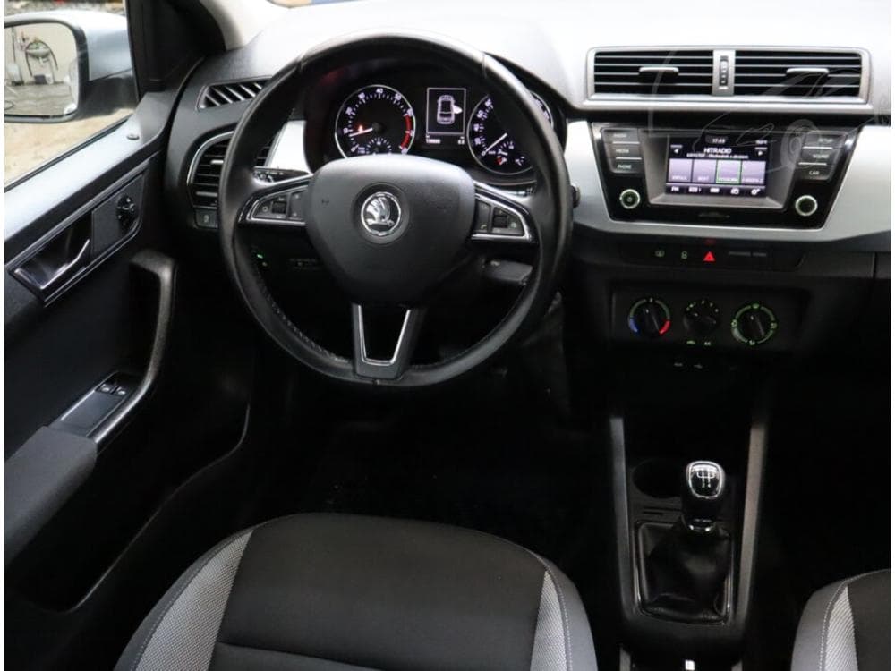 2015 Škoda FABIA - 13