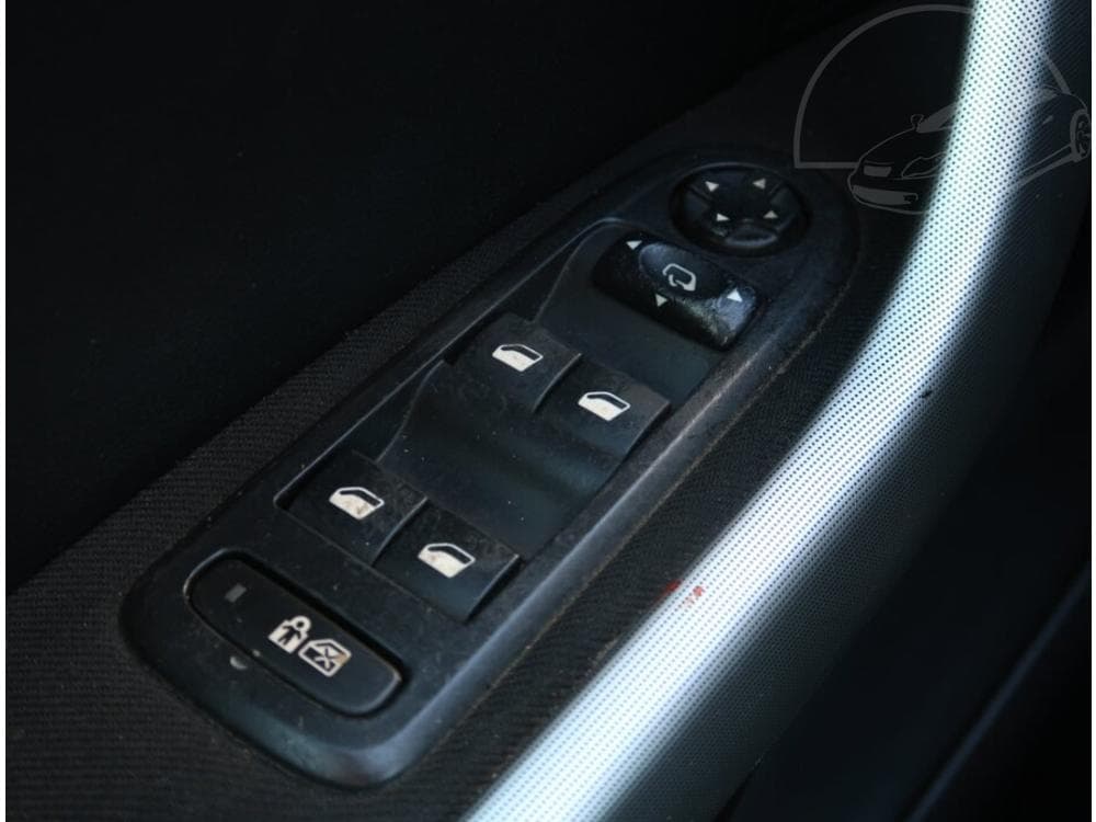 2008 Peugeot 308 - 15