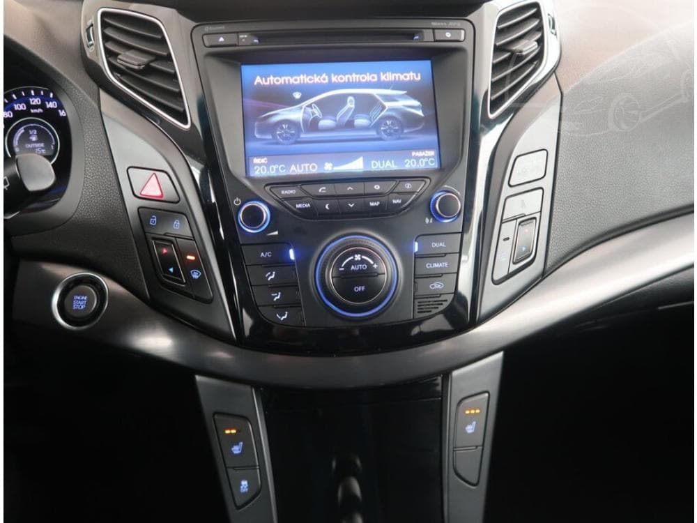 2011 Hyundai i40 - 23