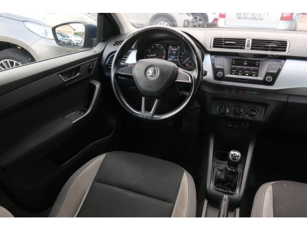 2015 Škoda FABIA - 13