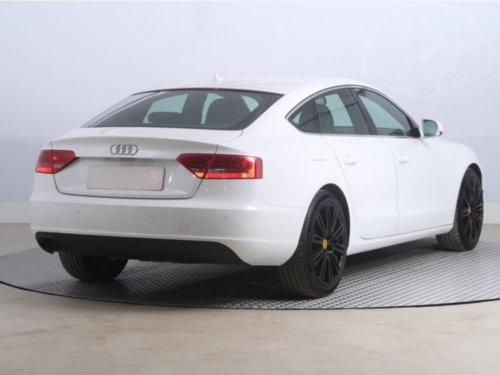 2011 Audi A5 - 9