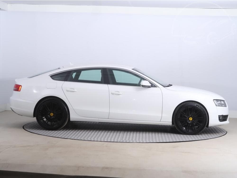 2011 Audi A5 - 11