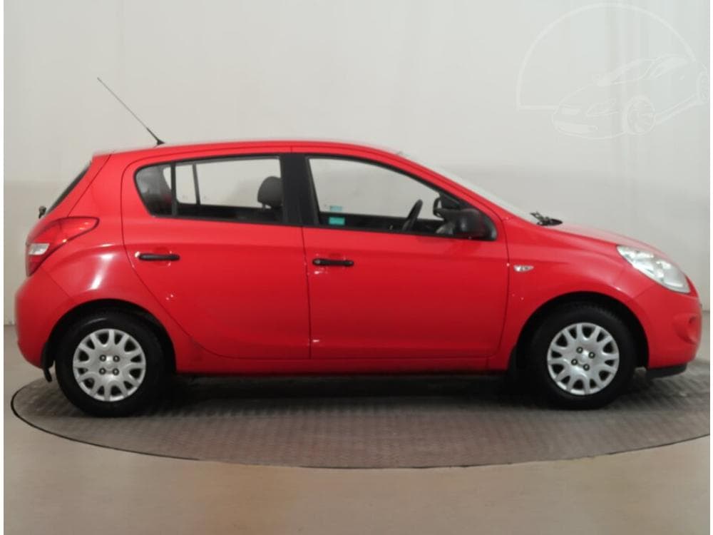 2010 Hyundai i20 - 6