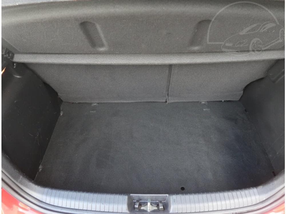 2010 Hyundai i20 - 12