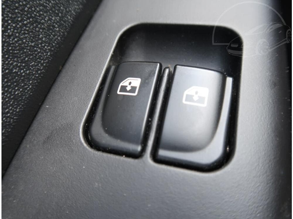 2010 Hyundai i20 - 13