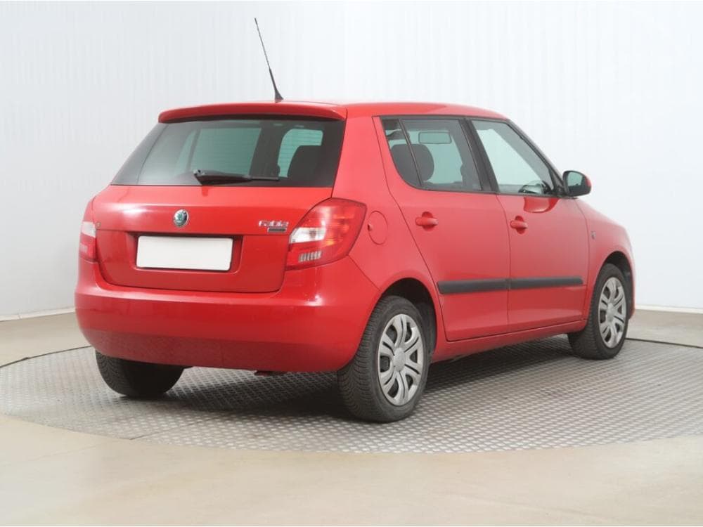 2010 Škoda FABIA - 5