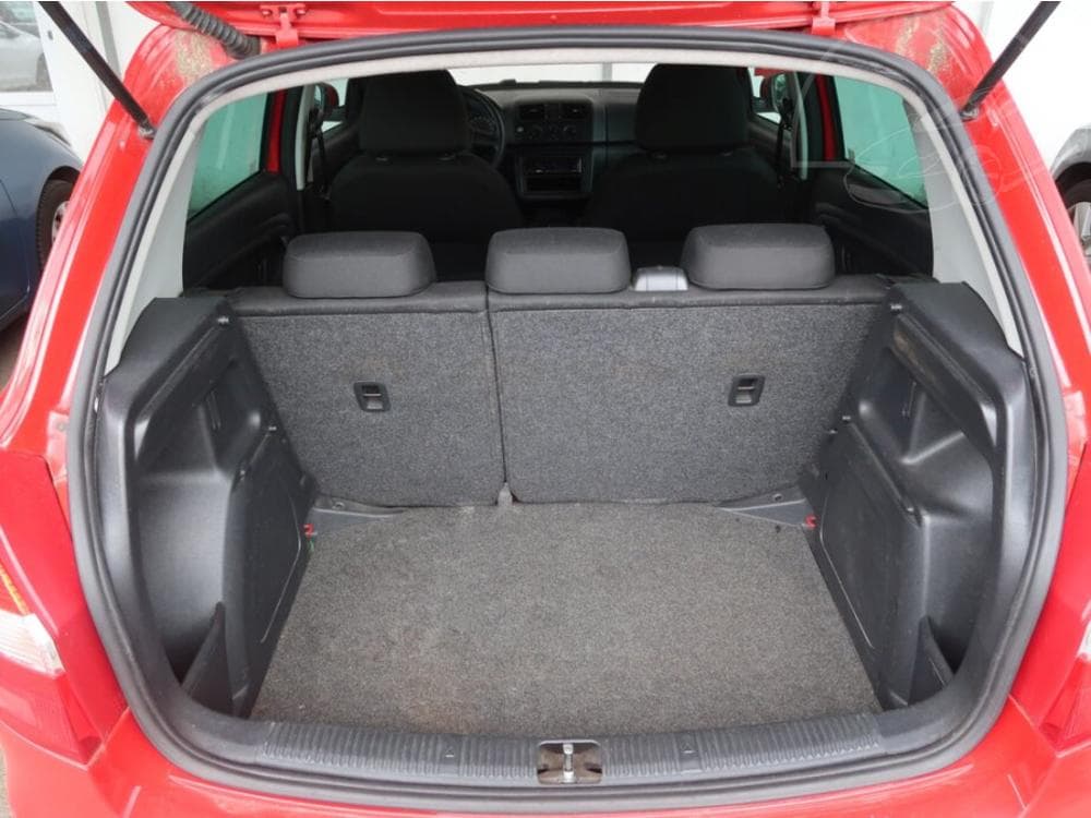 2010 Škoda FABIA - 12