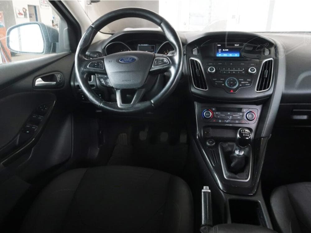 2015 Ford FOCUS - 13