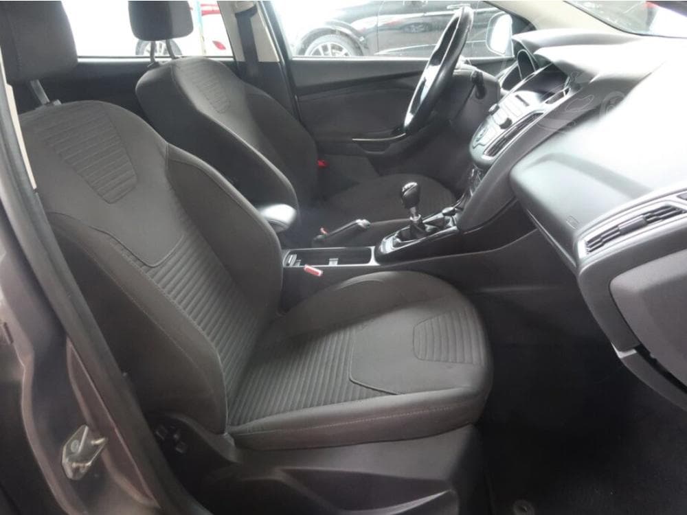 2015 Ford FOCUS - 17