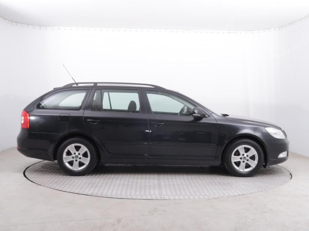 2010 Škoda OCTAVIA - 11