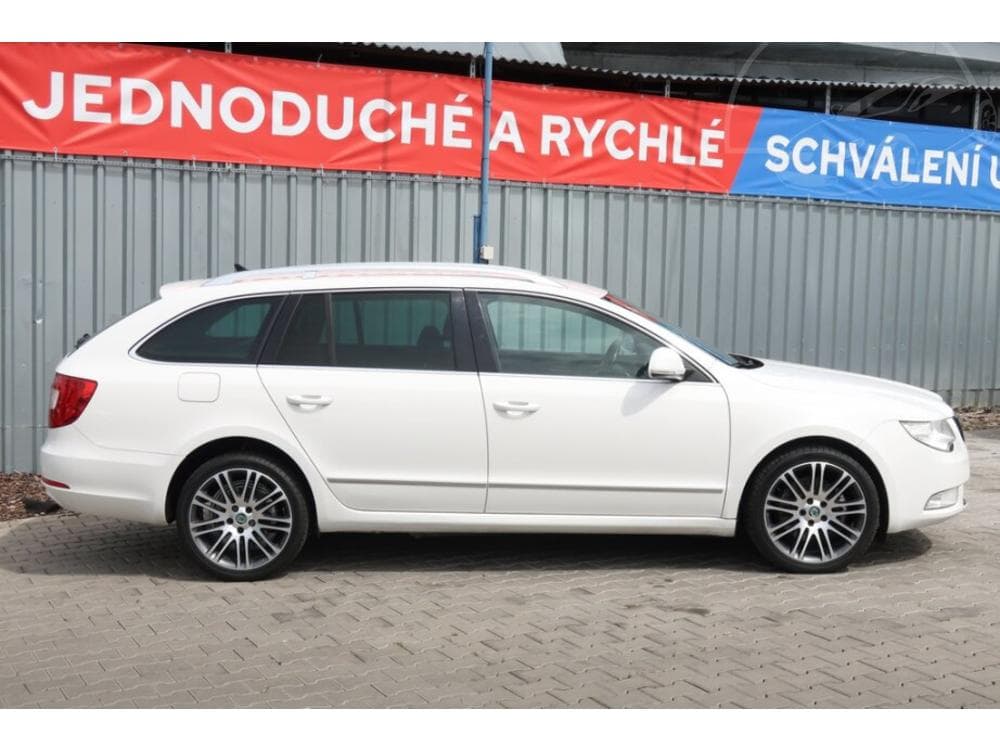 2012 Škoda SUPERB - 11