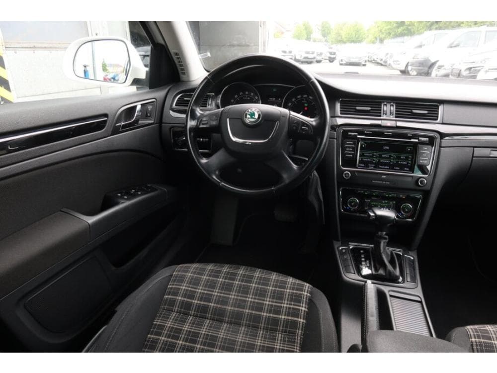 2012 Škoda SUPERB - 13