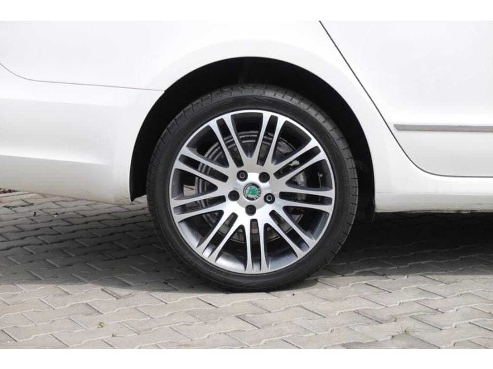 2012 Škoda SUPERB - 29