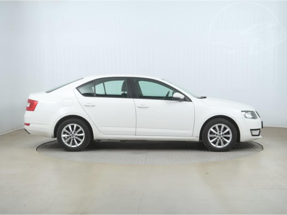 2013 Škoda OCTAVIA - 11