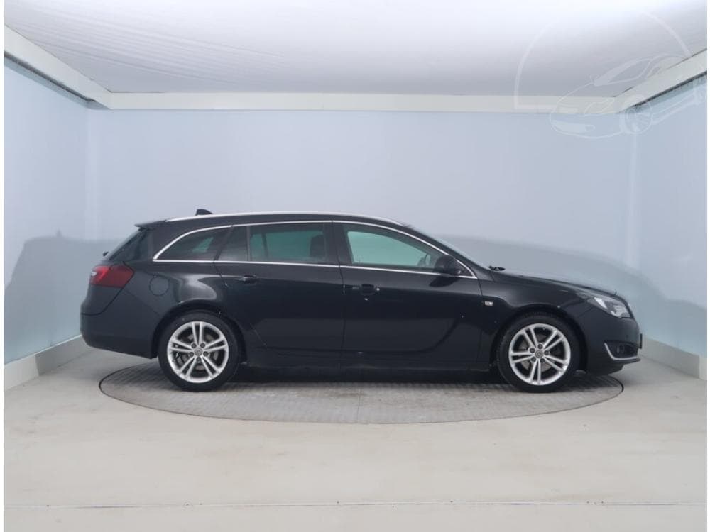 2015 Opel INSIGNIA - 11