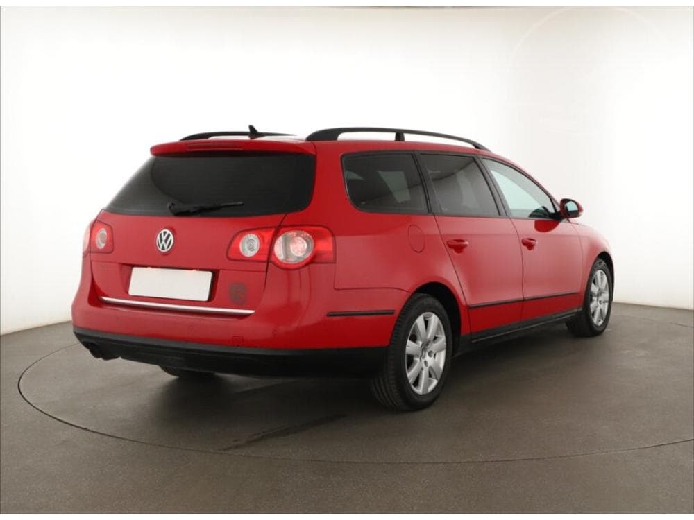 2010 Volkswagen PASSAT - 13