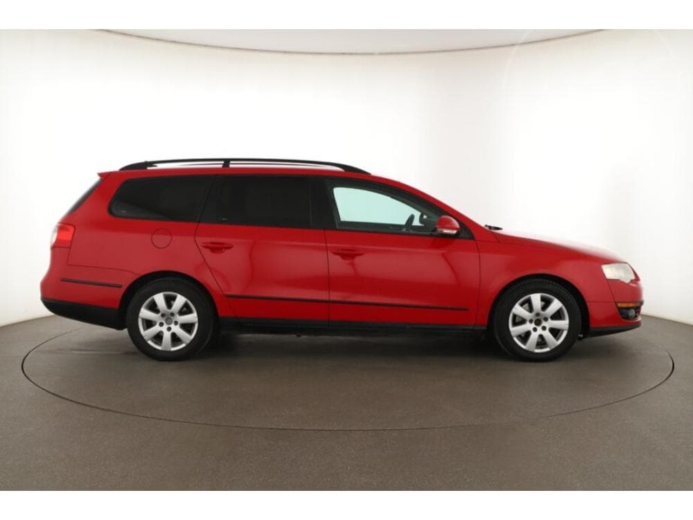 2010 Volkswagen PASSAT - 16