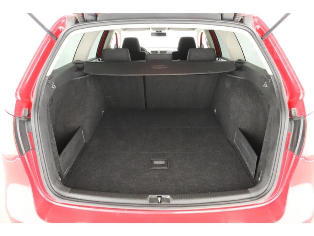 2010 Volkswagen PASSAT - 40