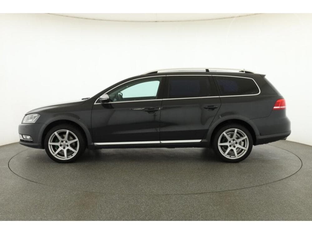 2013 Volkswagen PASSAT - 5