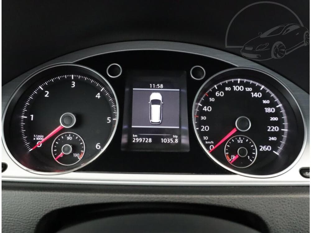 2013 Volkswagen PASSAT - 17