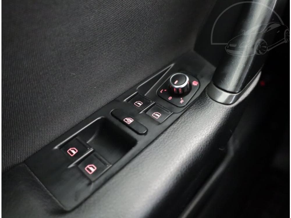2013 Volkswagen PASSAT - 27