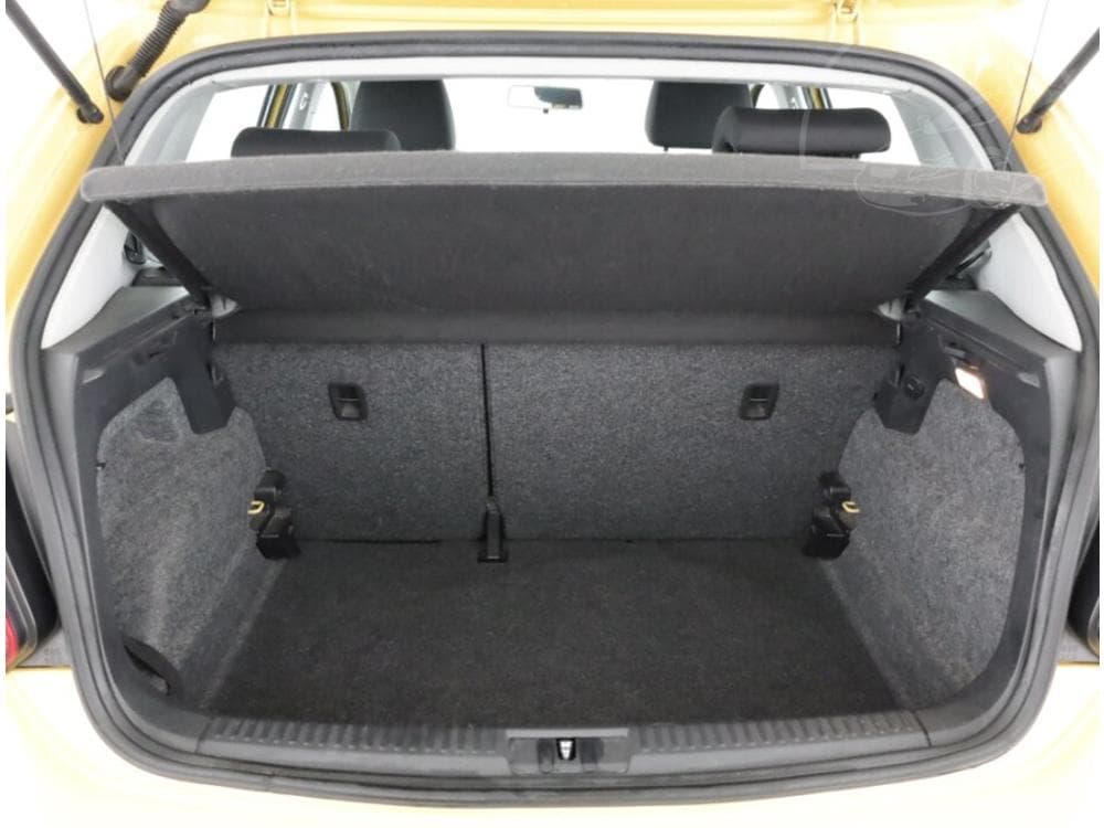 2010 Volkswagen POLO - 11