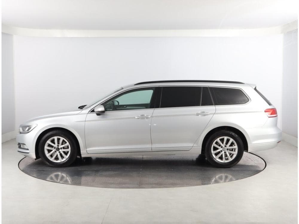 2015 Volkswagen PASSAT - 3