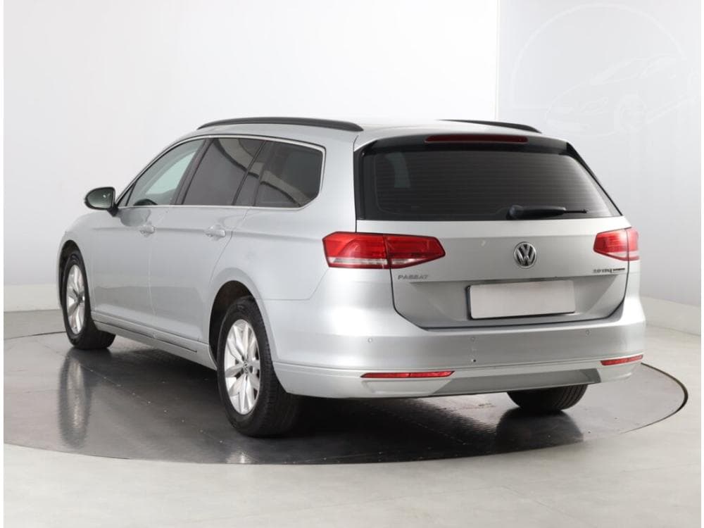 2015 Volkswagen PASSAT - 4