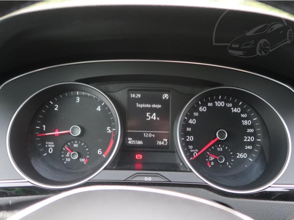 2015 Volkswagen PASSAT - 11