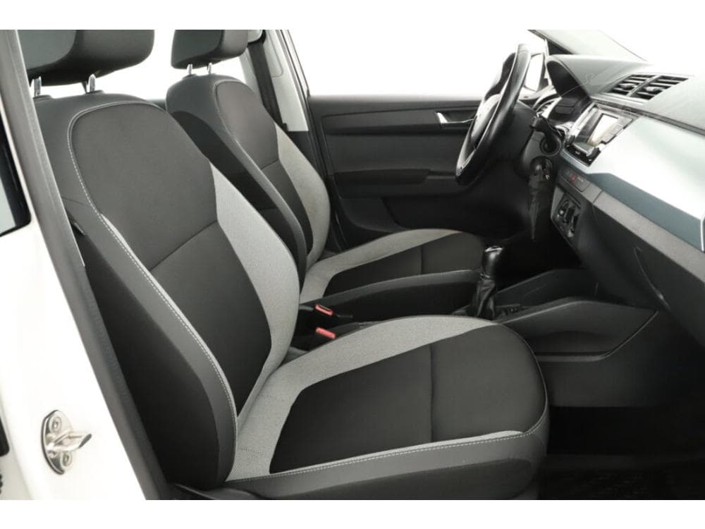 2018 Škoda FABIA - 13