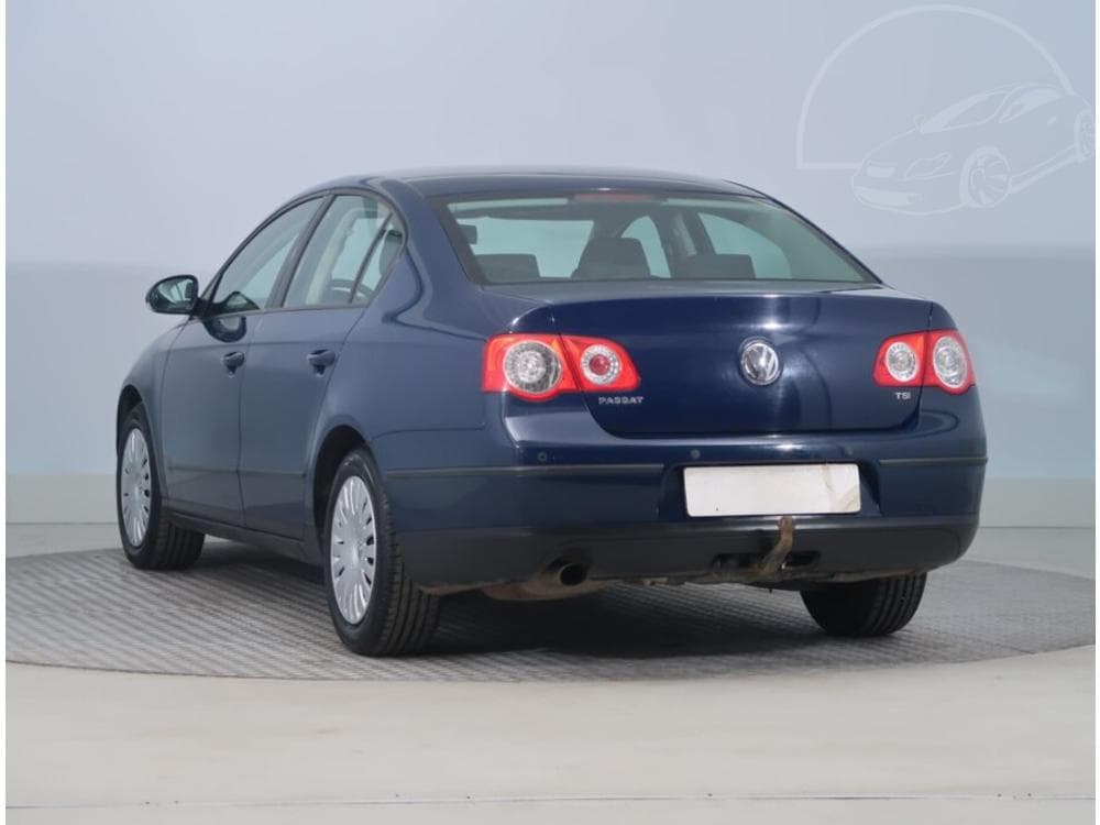 2009 Volkswagen PASSAT - 4