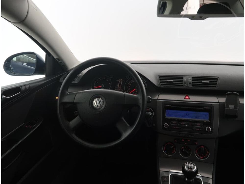 2009 Volkswagen PASSAT - 7