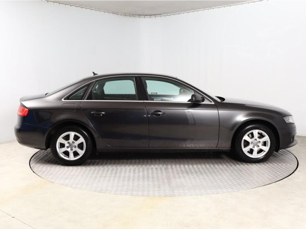 2009 Audi A4 - 11