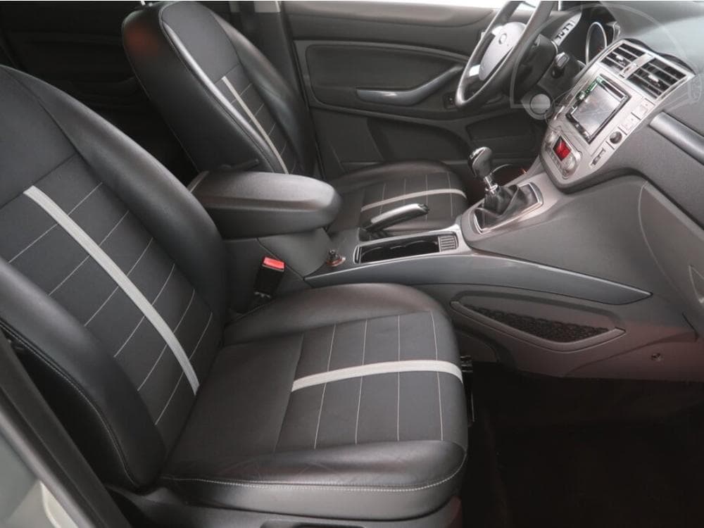 2010 Ford KUGA - 17
