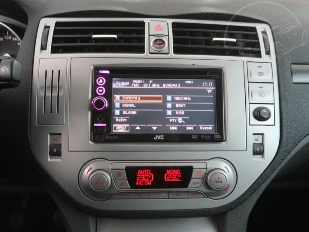 2010 Ford KUGA - 23