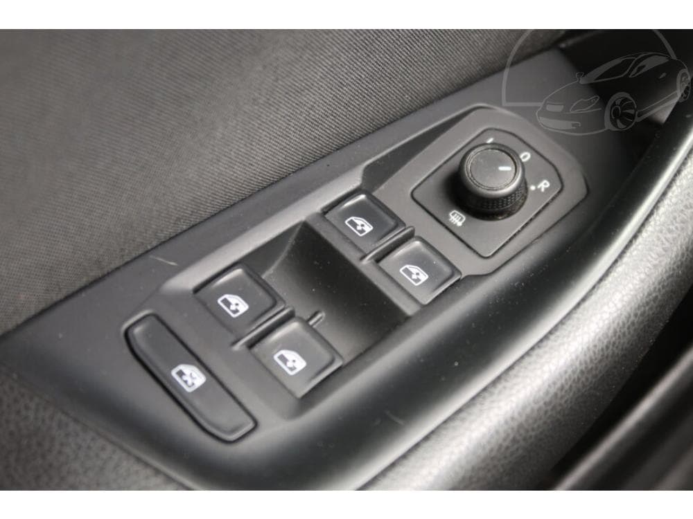 2016 Volkswagen PASSAT - 29
